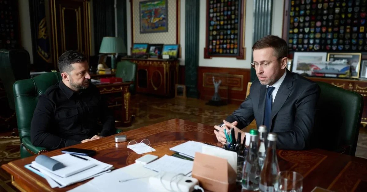 Президент Володимир Зеленський та голова НАК «Нафтогаз України» Сергій Корецький
