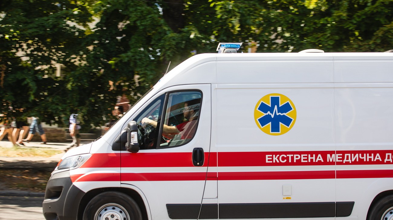 Пошкоджений житловий будинок у Херсоні після удару 17 липня