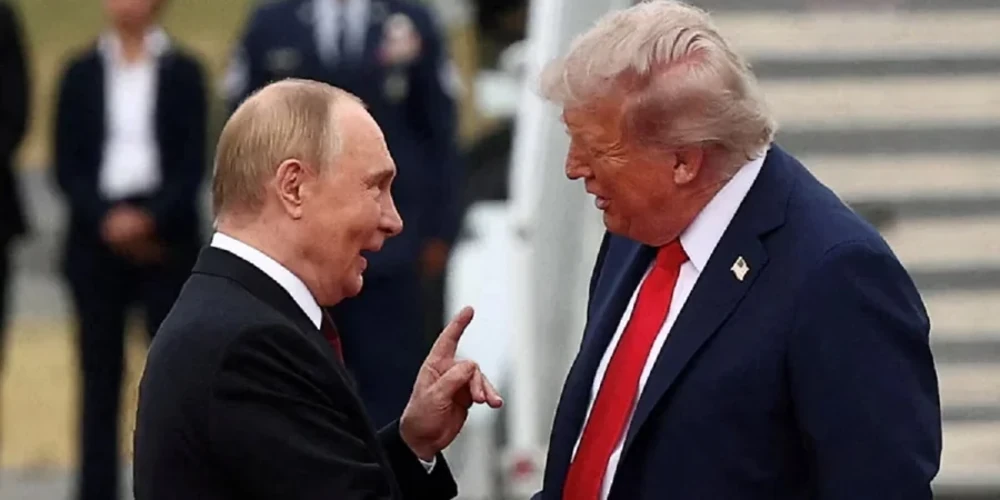 Російський диктатор Володимир Путін і президент США Дональд Трамп (фотографія Reuters/Kevin Lamarque)