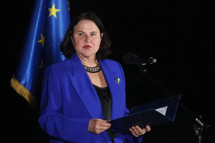 Хроніка 4 жовтня: заяви Матернової та Єврокомісії щодо погроз РФ